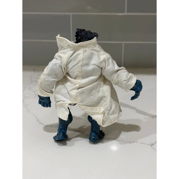 Marvel Legends X-Men Beast With Lab Coat-Toy Biz- EUC - Picture 4 of 5